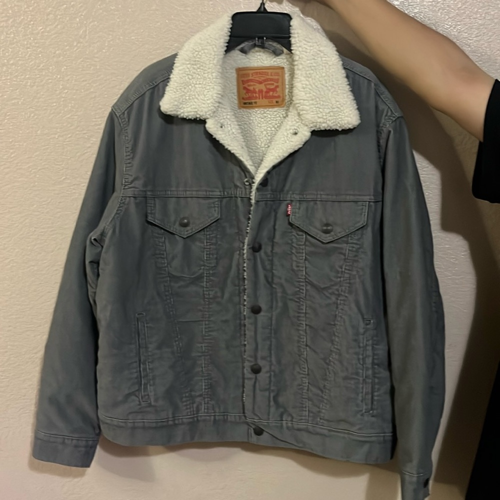 Levi’s Men’s Button Up Jacket with Sherpa Lining Size Medium